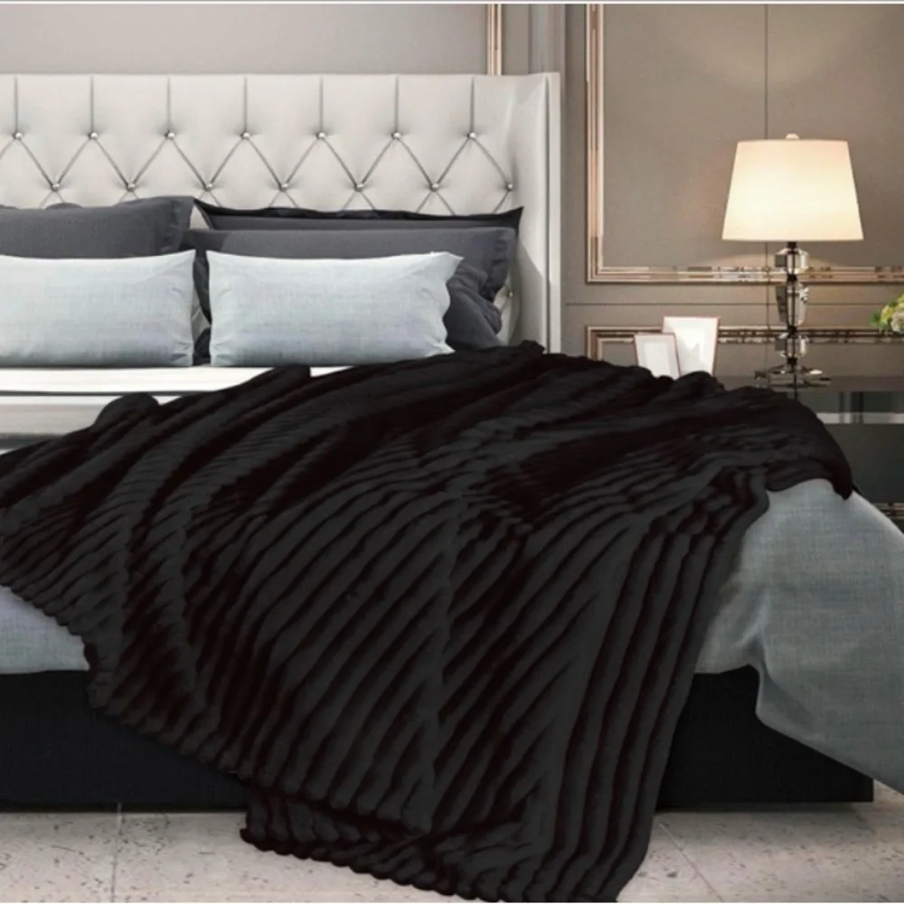 Elegant Tan Ribbed Premium Throw Blanket